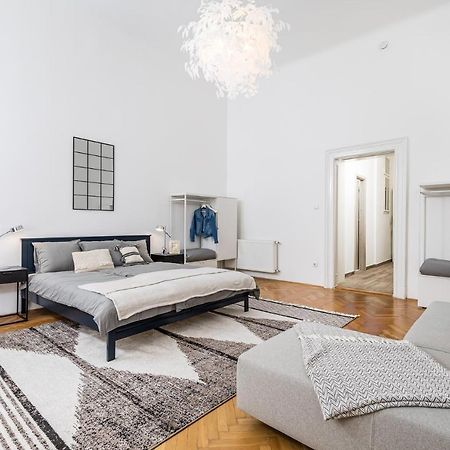 City Center Apartment With Balcony Budapest Exterior foto