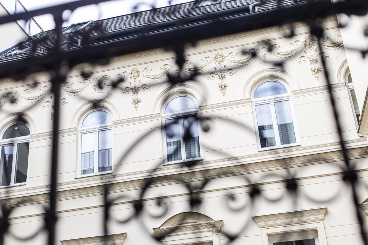 City Center Apartment With Balcony Budapest Exterior foto