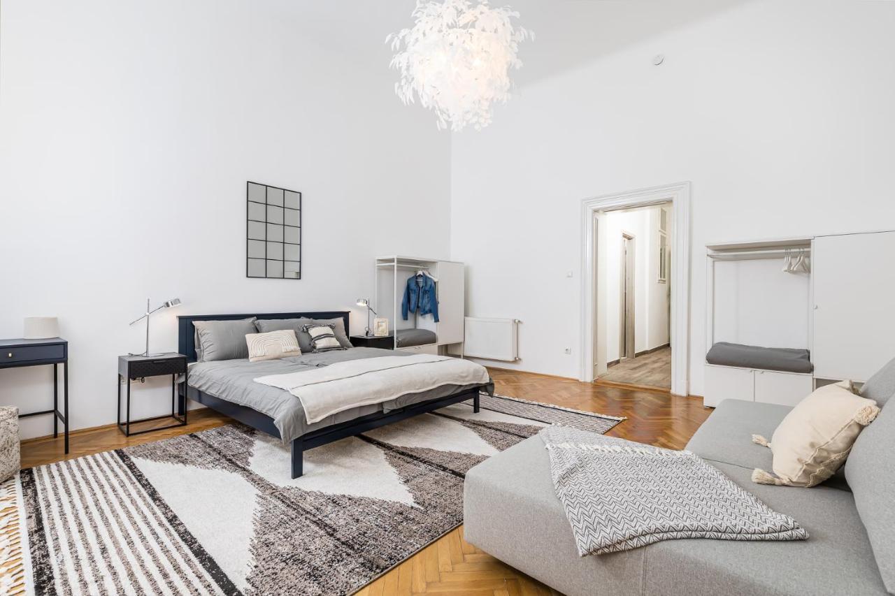 City Center Apartment With Balcony Budapest Exterior foto