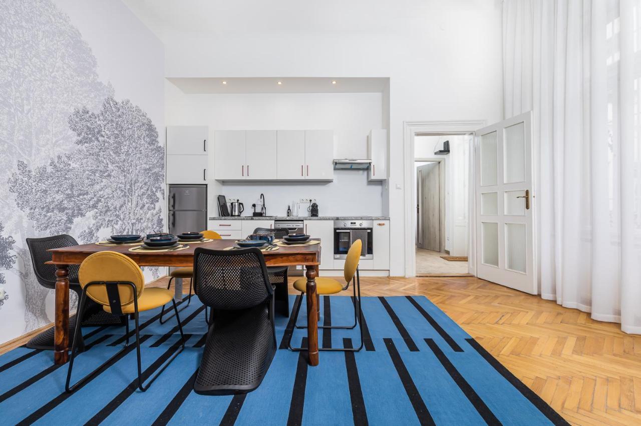 City Center Apartment With Balcony Budapest Exterior foto
