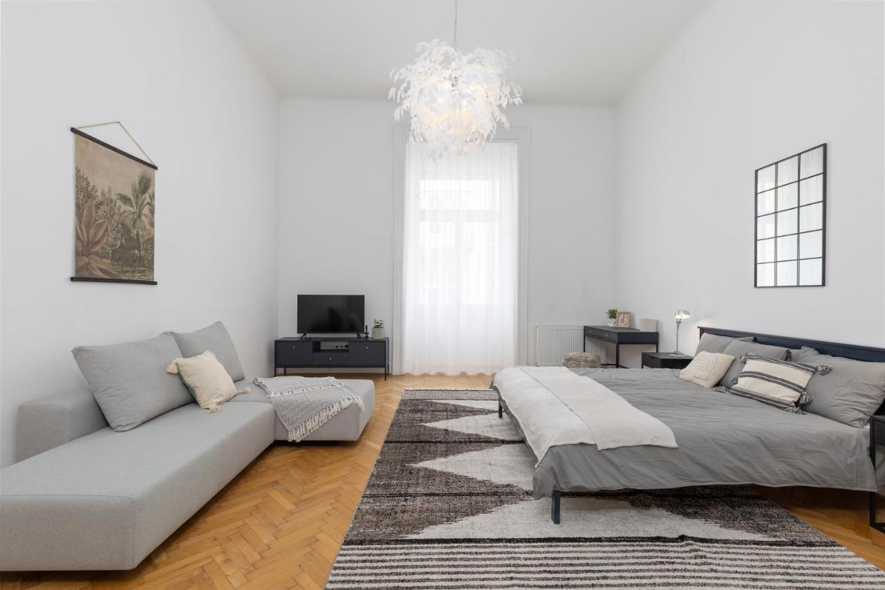 City Center Apartment With Balcony Budapest Exterior foto