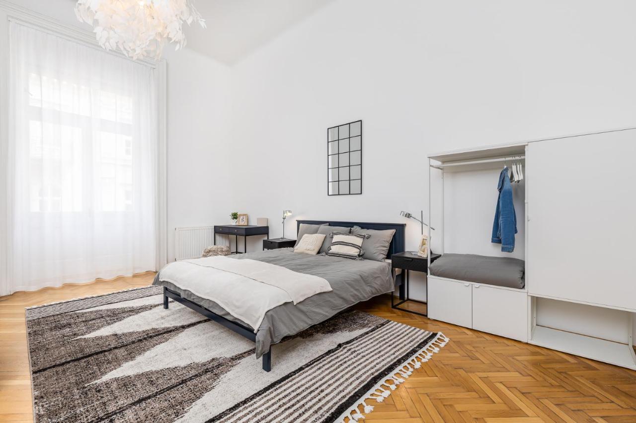 City Center Apartment With Balcony Budapest Exterior foto